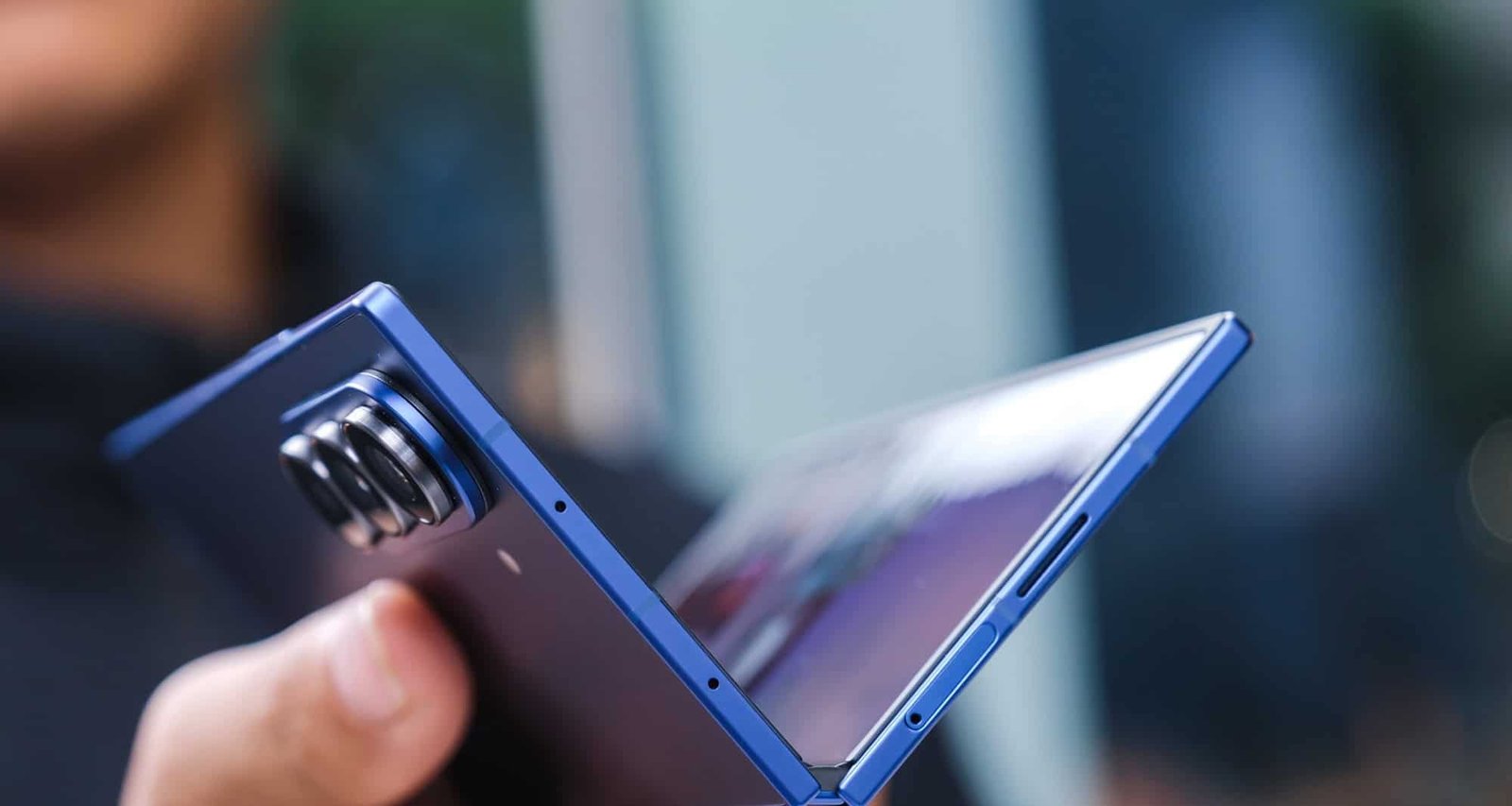 Galaxy TriFold da Samsung pode chegar aos EUA em 2025 - Imagem do artigo