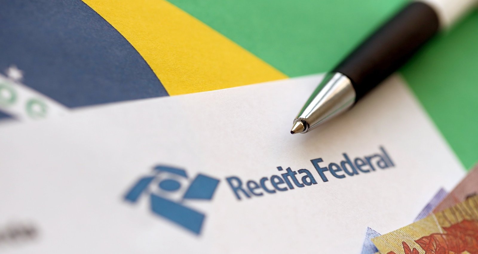 Leilão da Receita Federal tem iPhone, MacBook e carro - Imagem do artigo