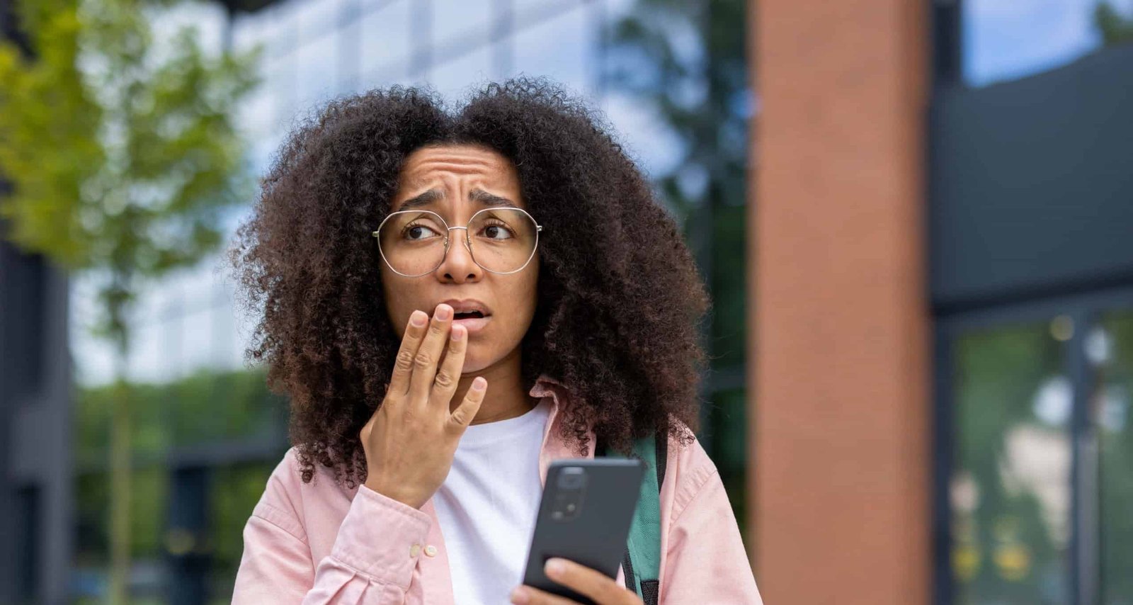 Celular clonado: sinais de alerta, métodos de fraude e etapas imediatas para contenção - Imagem do artigo