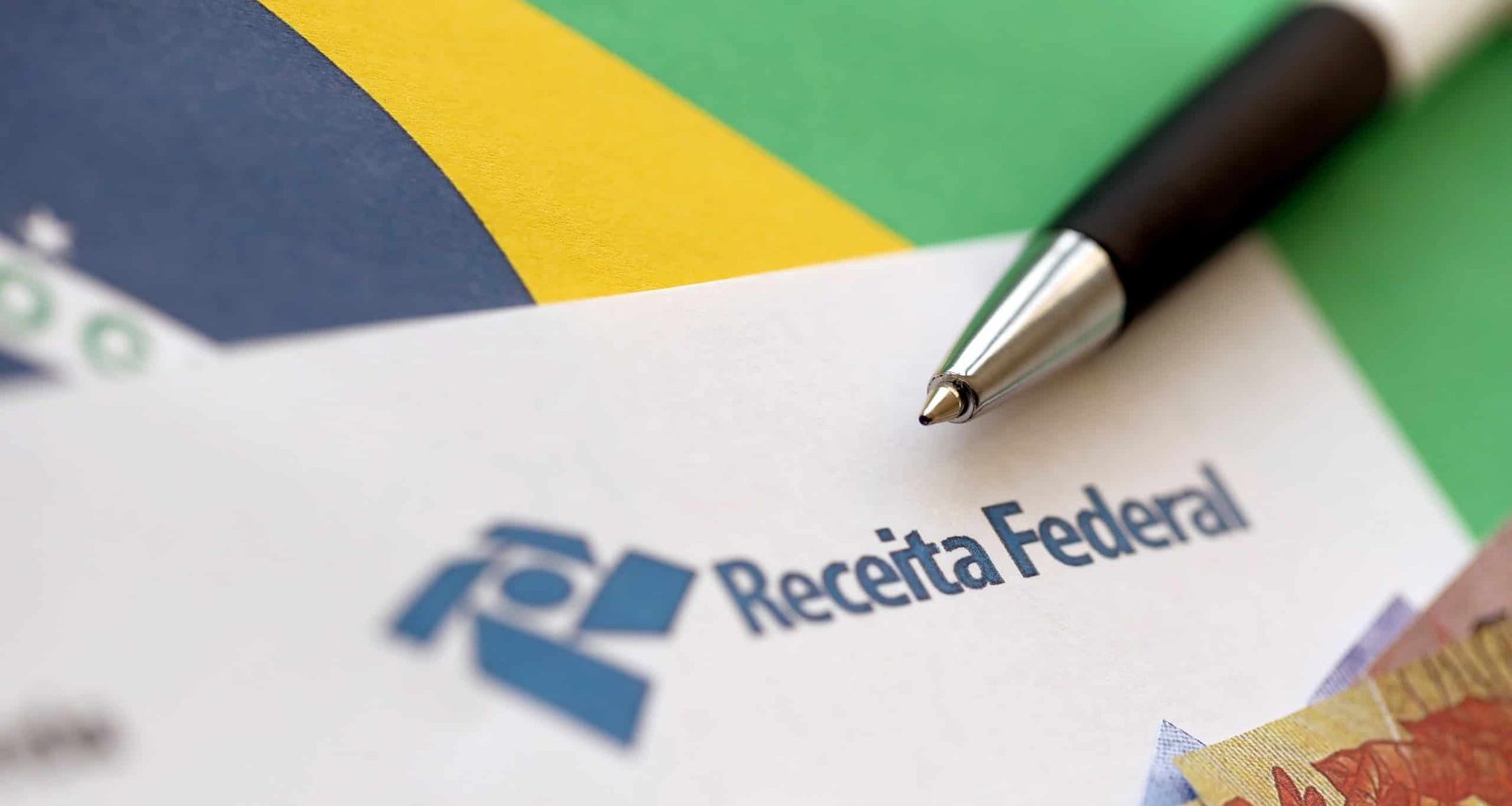 Leilão da Receita Federal oferta iPhone 14 a R$ 586 e Hyundai Tucson a R$ 6,3 mil em dezembro - Imagem do artigo