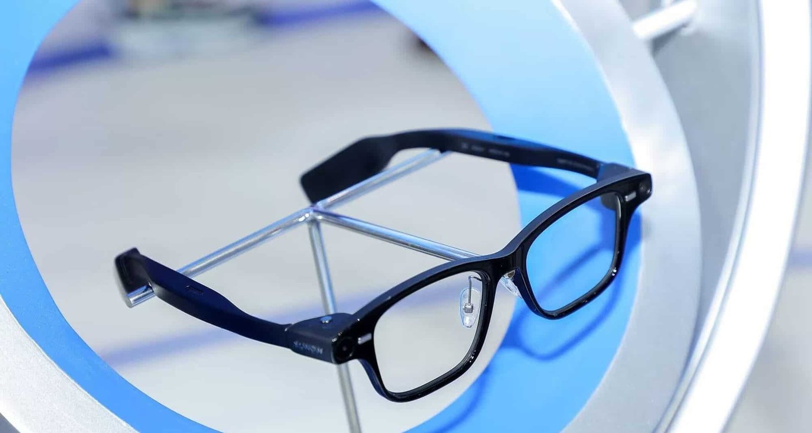 Alibaba apresenta óculos Quark e leva IA generativa com tradução simultânea ao segmento de wearables - Imagem do artigo