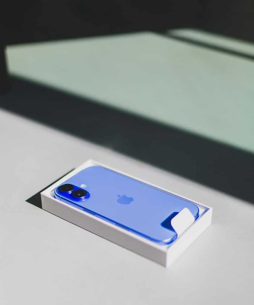 iPhone 16 lidera ranking global de vendas no 3º trimestre de 2025, aponta Counterpoint - Imagem do artigo