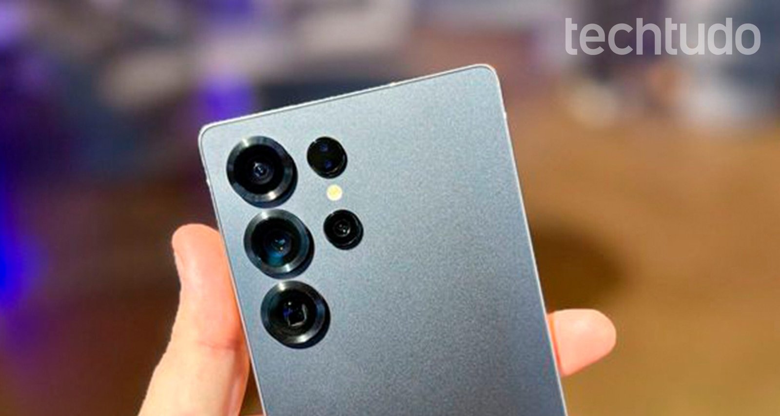 Celulares com melhor zoom em 2025: quatro opções para fotos de longa distância com nitidez profissional - Imagem do artigo