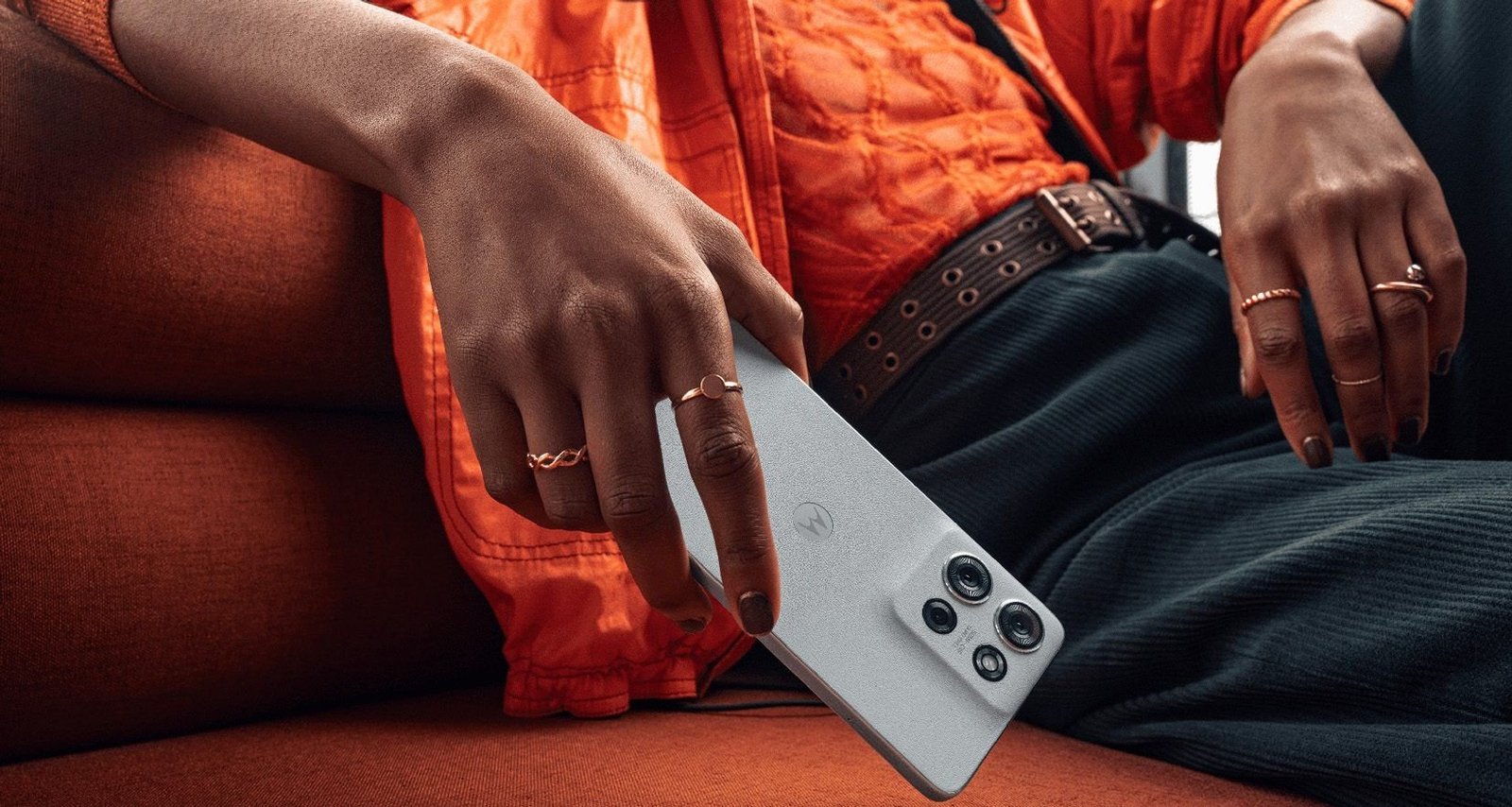 Seis celulares de até R$ 1.500 com bom custo-benefício para comprar no fim de 2025 - Imagem do artigo