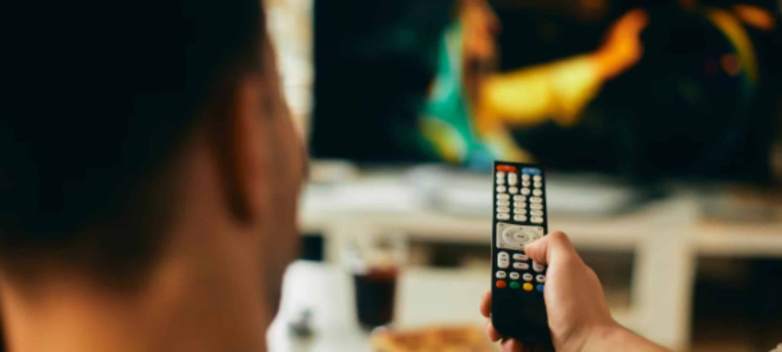 TV smart travando? Entenda por que isso ocorre e conheça cinco ajustes que restauram o desempenho - Imagem do artigo