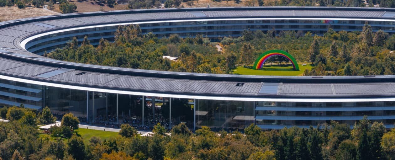 Saídas de executivos da Apple em 2025: quem deixou a companhia e quais mudanças já estão definidas - Imagem do artigo