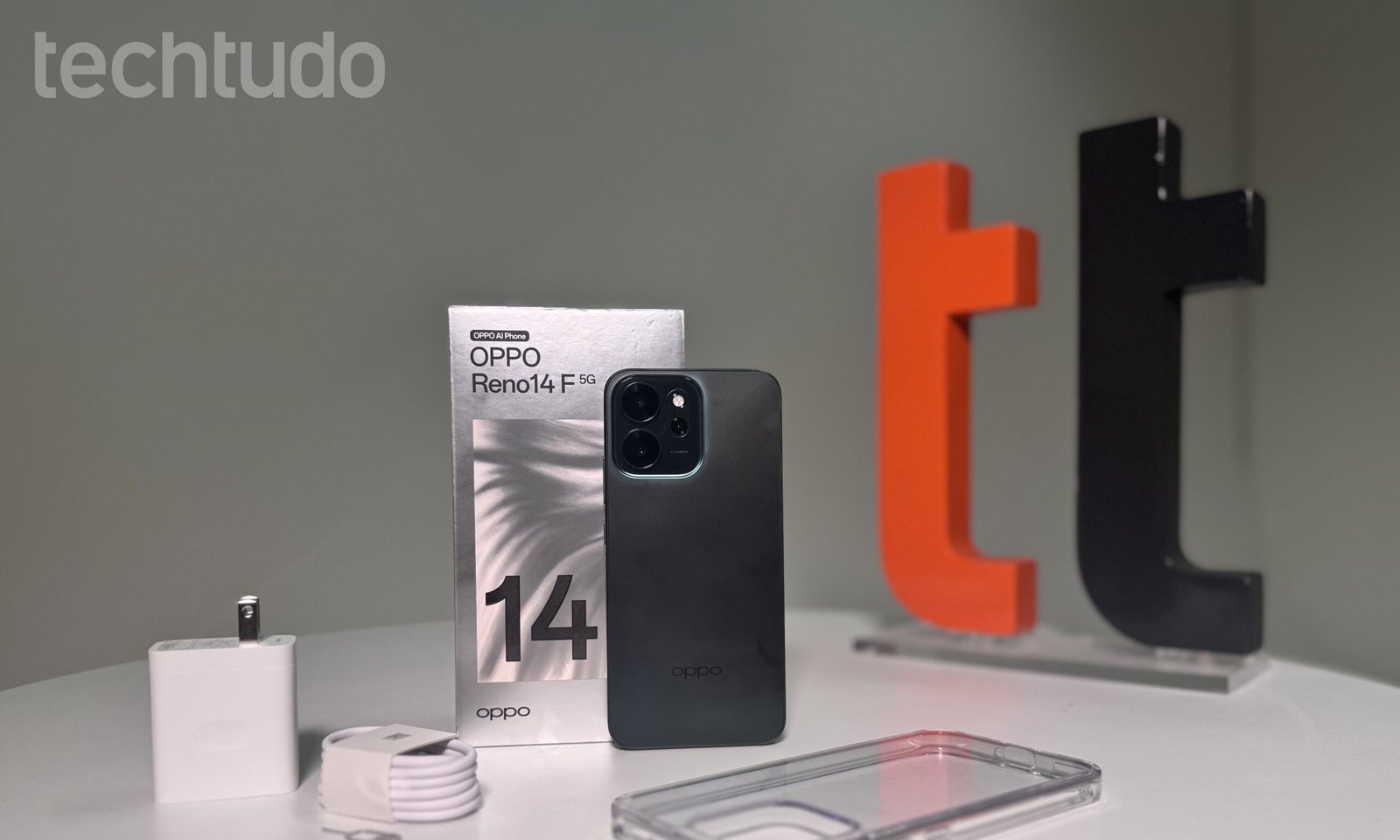 OPPO Reno14 F reúne superbateria de 6.000 mAh, certificação IP69 e memória de 12 GB em corpo fino - Imagem do artigo