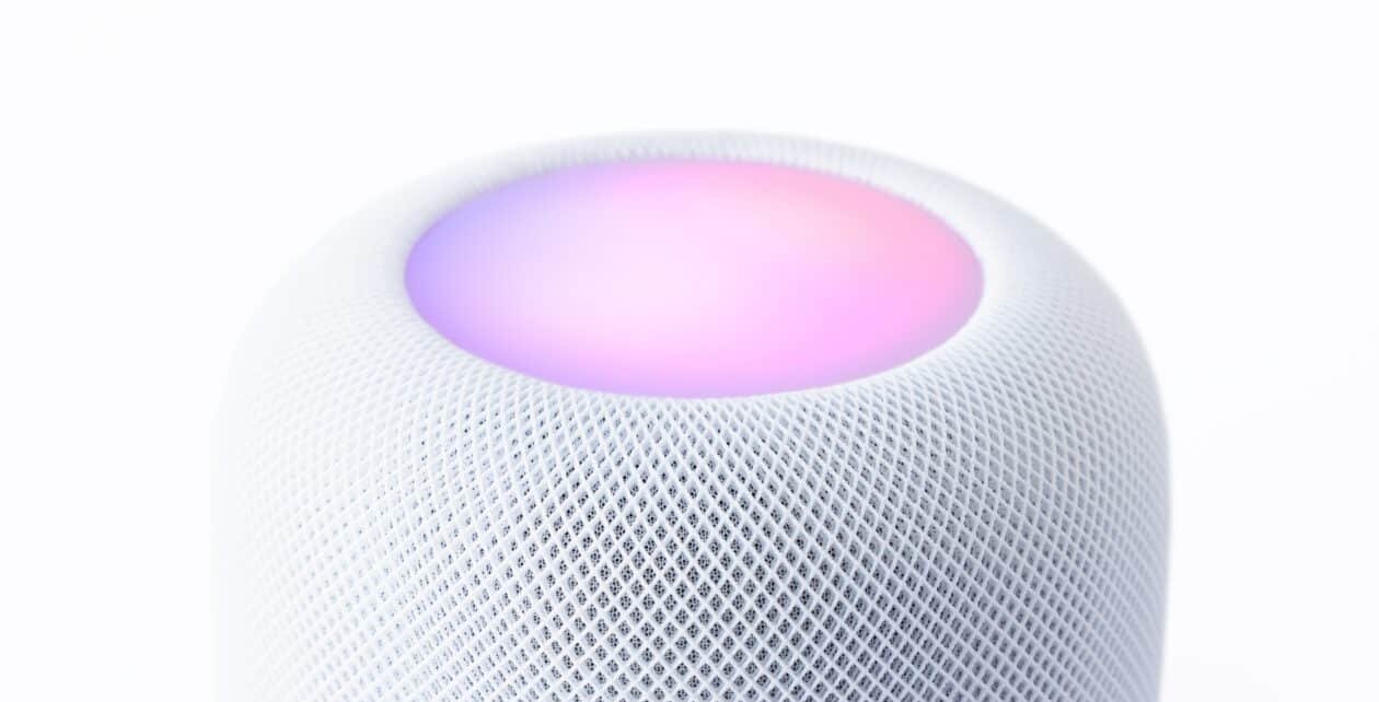 Apple é acusada por rádios britânicas de coletar dados de ouvintes via HomePod para turbinar serviços próprios - Imagem do artigo