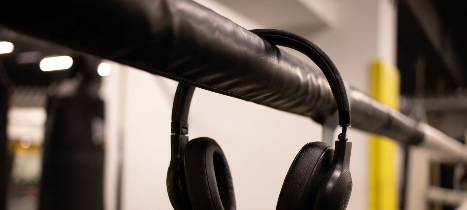 JBL apresenta sete novos fones esportivos na CES 2026 e cobre treinos do leve ao intenso - Imagem do artigo