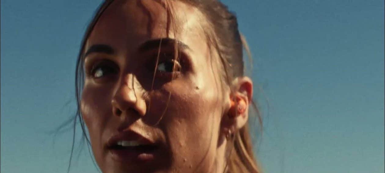 Beats promove Powerbeats Fit em novo comercial estrelado pela influenciadora fitness Samantha Clarke - Imagem do artigo