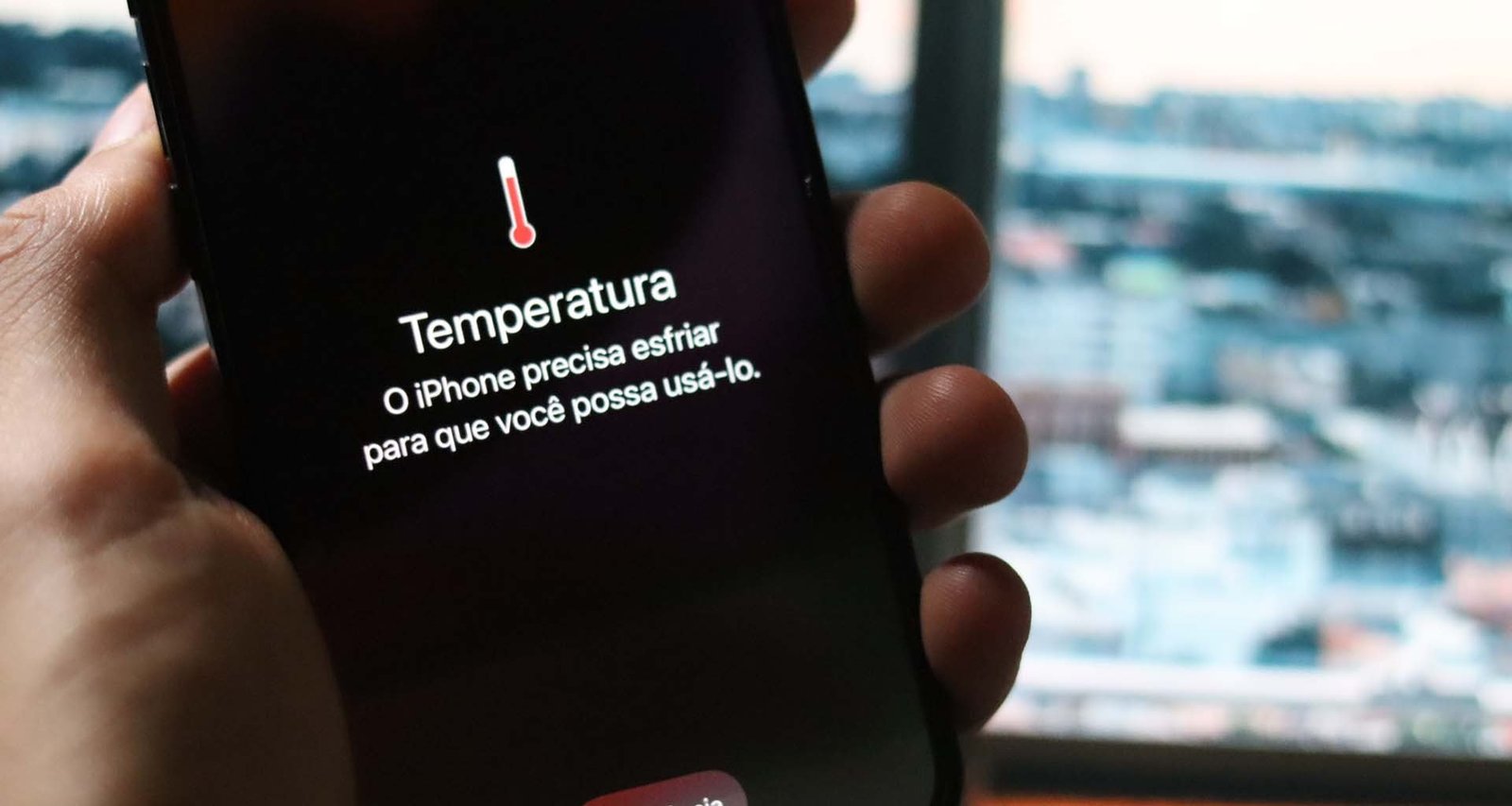 Como o calor extremo compromete a bateria do celular: 5 hábitos que aceleram a degradação no verão - Imagem do artigo