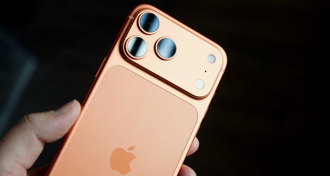 Desconto de até 20% reduz preço do iPhone 17 Pro de 512 GB na Amazon - Imagem do artigo