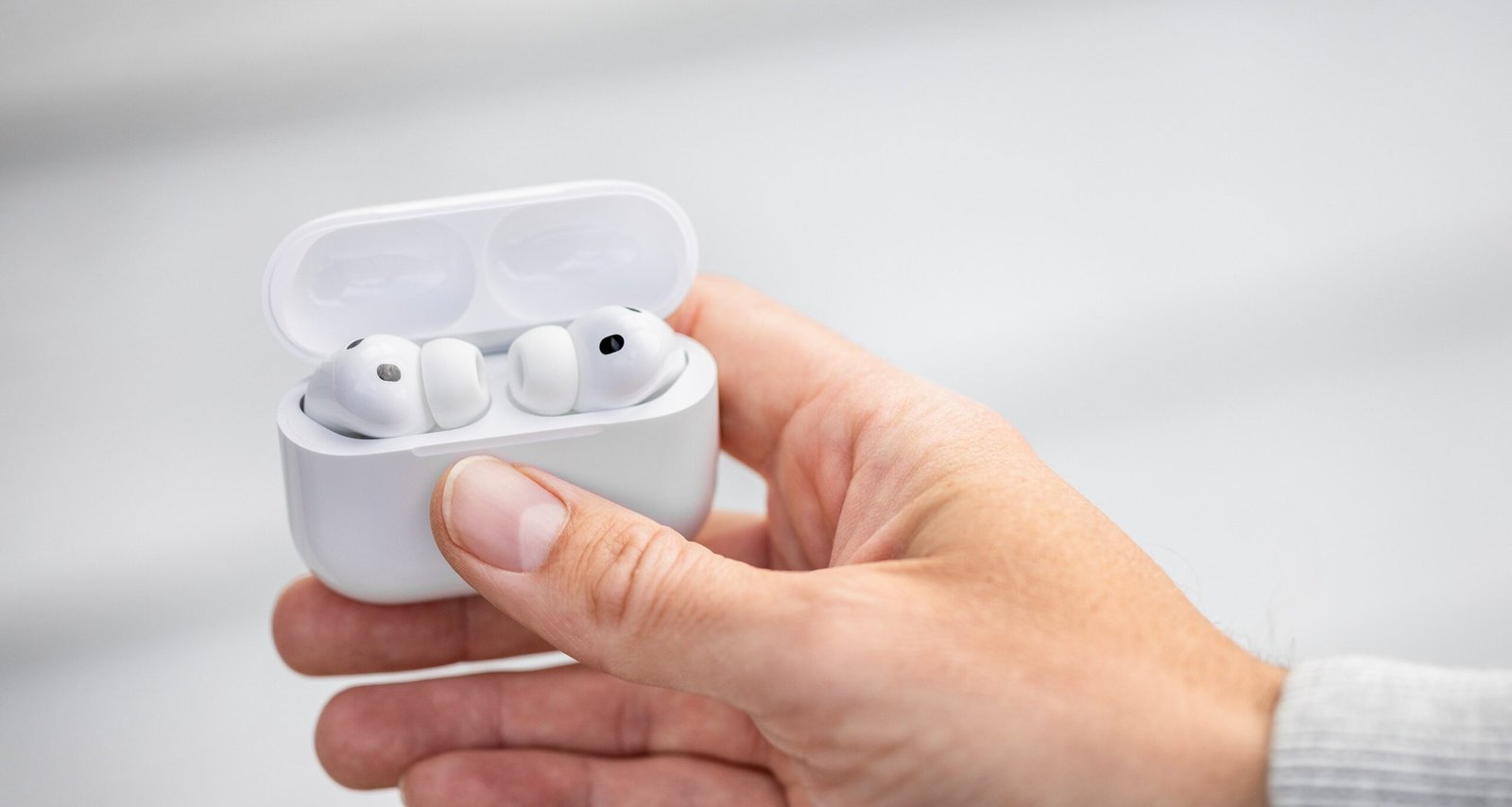 Apple disponibiliza firmware 8B34 para AirPods Pro 3 com foco em melhorias e correções - Imagem do artigo