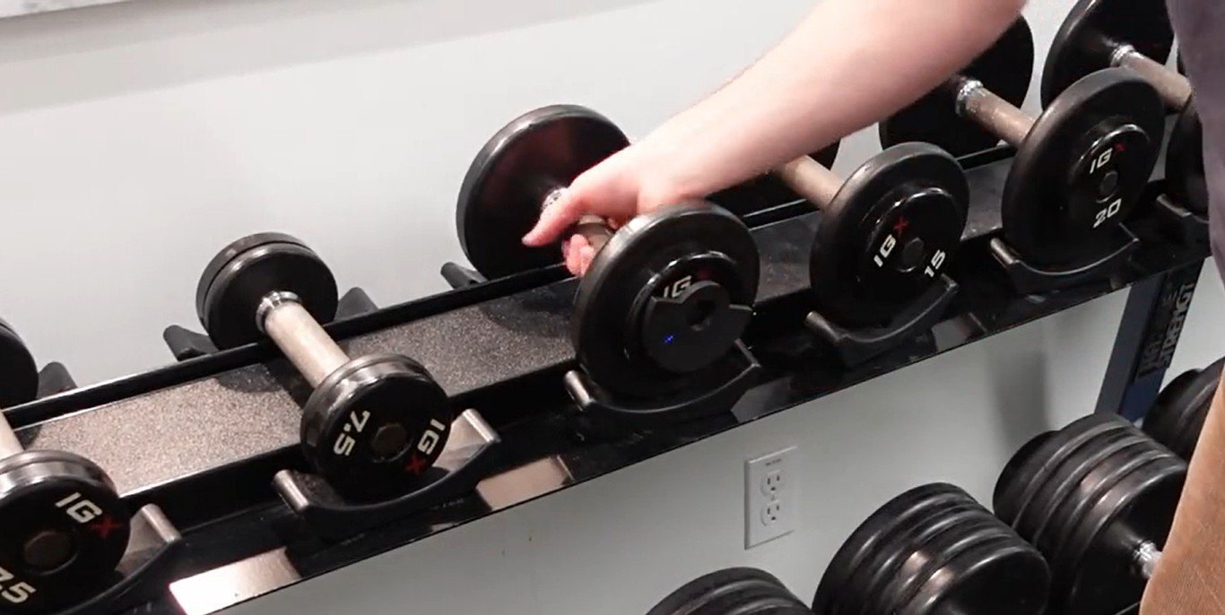 Sensor Pavl-off bloqueia redes sociais e só libera acesso após metas de treino concluídas - Imagem do artigo