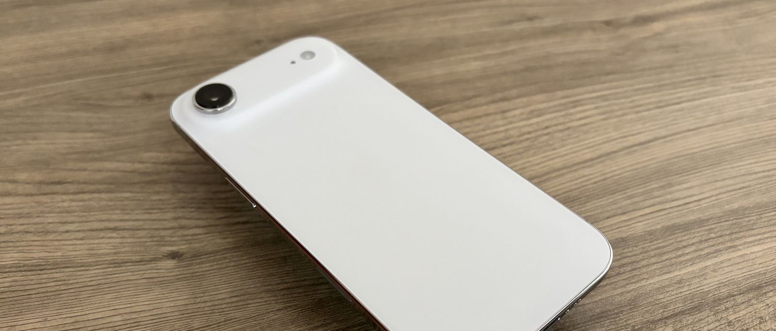 iPhone Air: análise detalhada de design, câmeras, bateria e preço após um mês de uso - Imagem do artigo