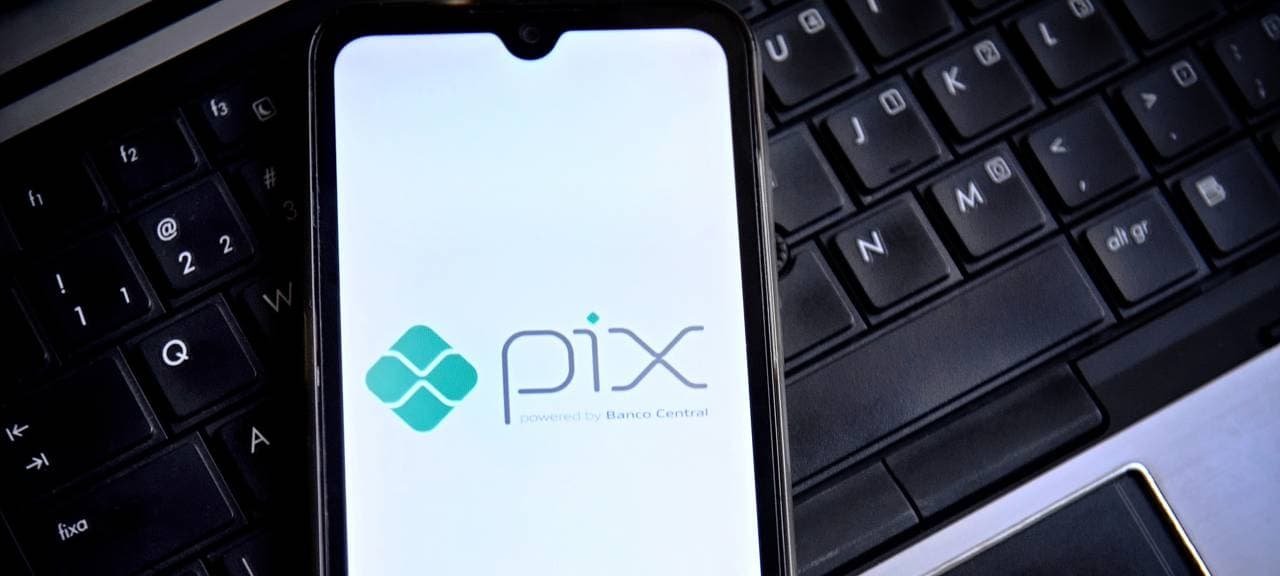 Como reduzir o limite do PIX no celular para evitar prejuízos em caso de roubo no Carnaval - Imagem do artigo