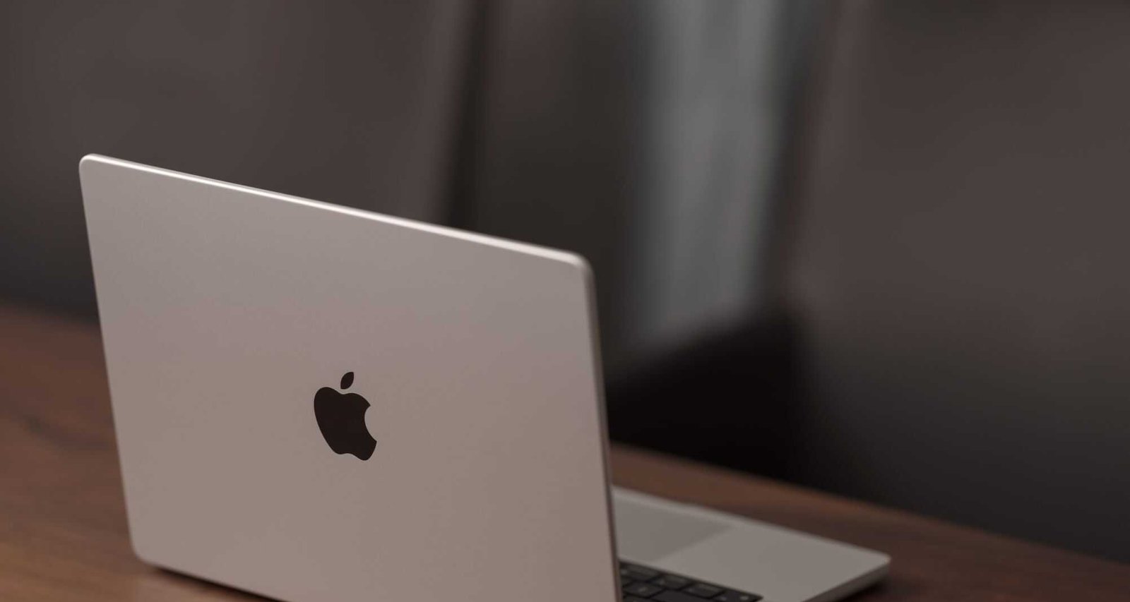 Apple deve lançar MacBook colorido com chip A18 Pro e foco em custo-benefício - Imagem do artigo