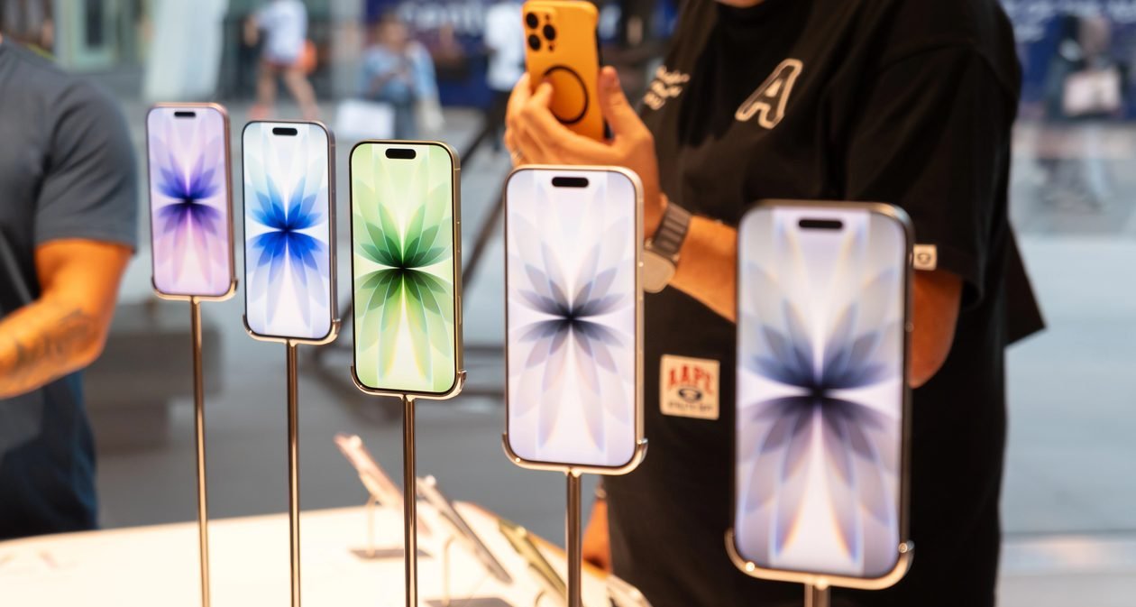 Participação da Apple recua para 7% no mercado brasileiro de smartphones em 2025, mostra Omdia - Imagem do artigo